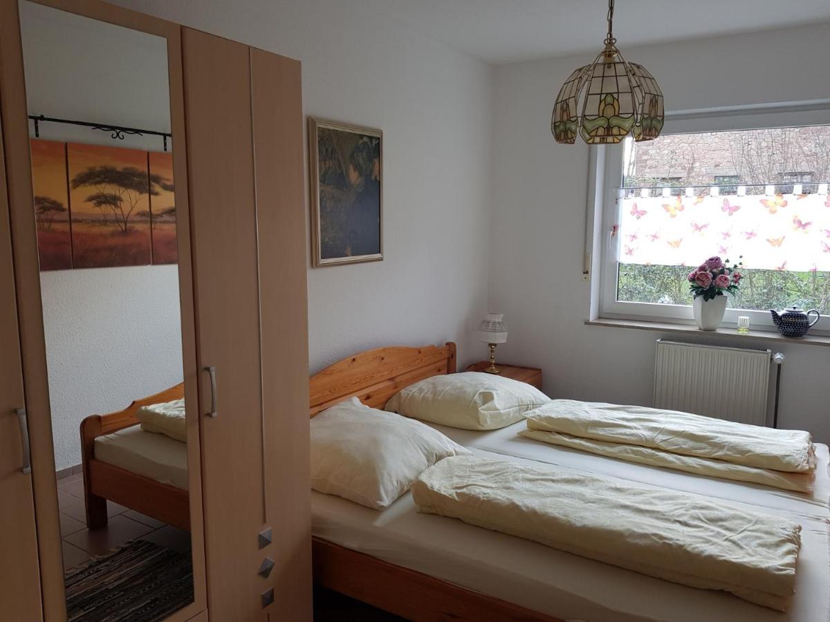 Ferienwohnung Nicoles Niedschlösschen Rehlingen-Siersburg Exterior foto